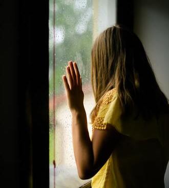 Como se livrar dos pensamentos e energias negativas